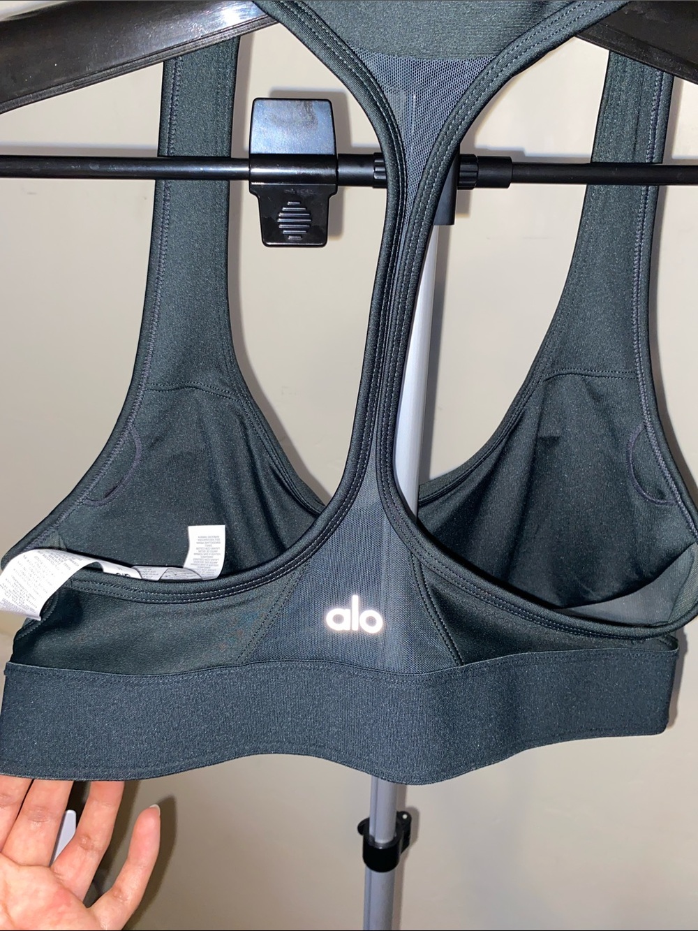 NWT ALO AIRLIFT REBEL BRA SIZE MEDIUM CHARCOAL GREEN - Picture 4 of 5